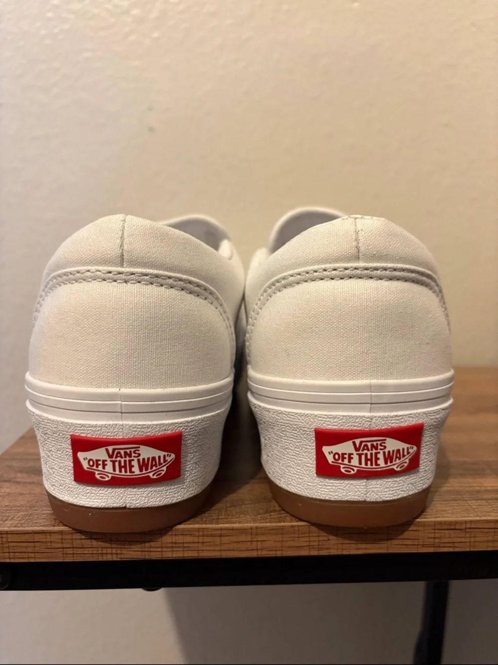 Vans White Platform Slip-On Shoes with Gum Outsole Women’s 8.5 - Picture 7 of 8